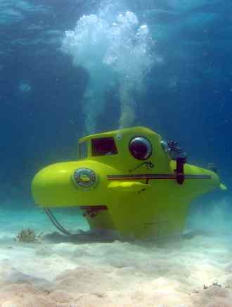 Submarine sitting on the sea bed - so peaceful Submarine sitting on the sea bed - so peaceful