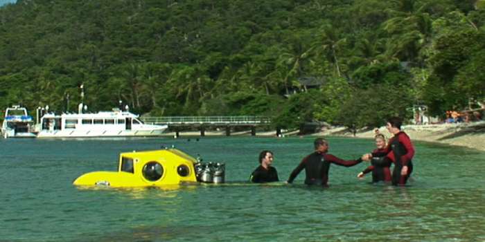 Safe and easy access into to the submarines form the beach at Fitzroy Island